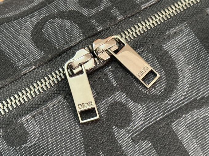 2025228Y 700P203146939